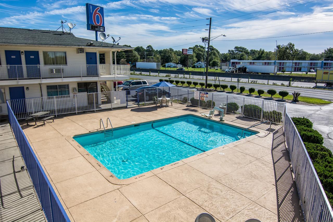 Motel 6-Lumberton, Nc Exterior photo